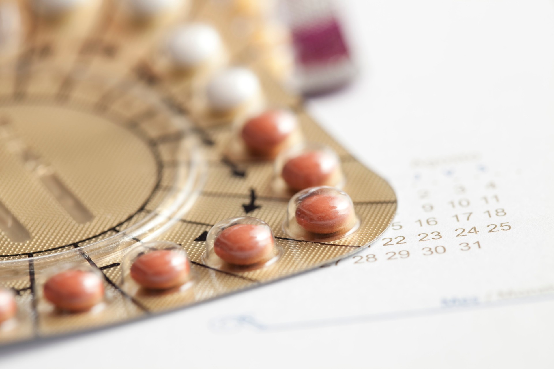 Hormone replacement therapy pills