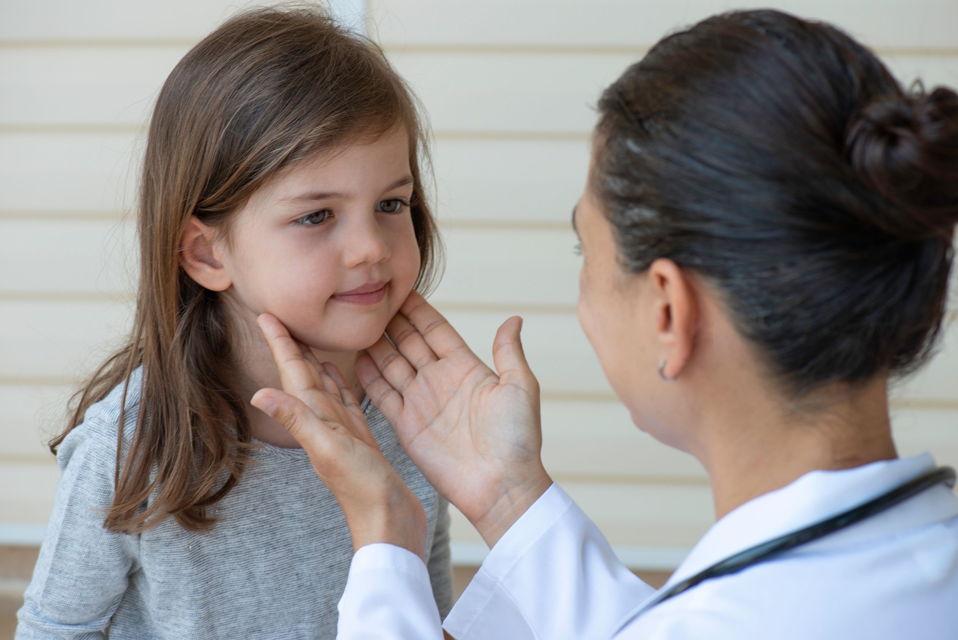 Doctor Controls Tonsil's of Cute Girl